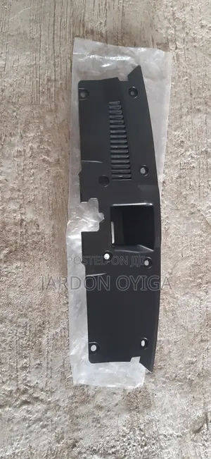 Radiator Plastic Honda CRV 2018