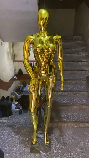 Size 12 Yellow Gold Female Dummy