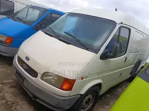 Ford Transit 2000 White