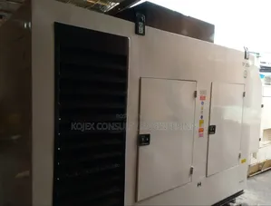 250kva Perkins Soundproof Generator at 24m*