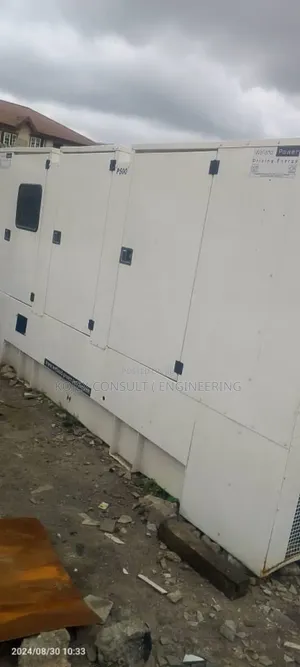 250kva Jubaila Bros Soundproof Generator at 20m*
