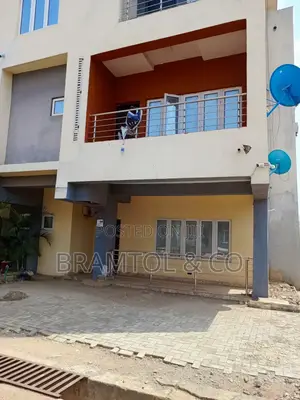 3bdrm Block Of Flats In Idu Industrial For Sale