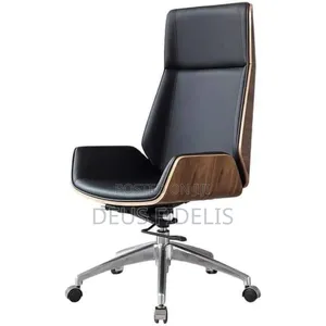 Executive Office Chair With Wooden Back