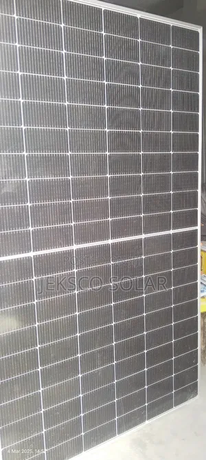 Solar Panel 440watts, Longi, Bi-facial Halfcut Cells.