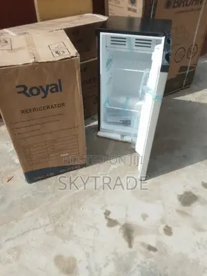 Introducing Low Noise 90l Refrigerator With 2 Shelves + Key