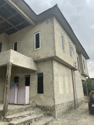 3bdrm Duplex in Osubi, Warri for sale