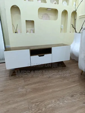 Stylish Tv Stand/Console