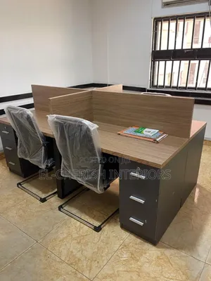 Glad 4 Seaters Workstation