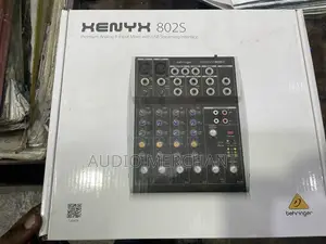 Behringer Xenyx 802s 8-channel Analog Streaming Mixer