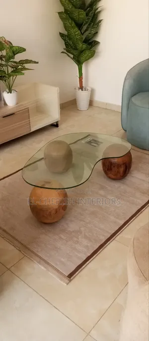 Art Center Table