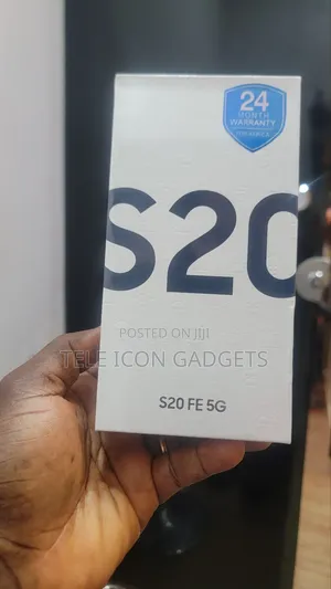 New Samsung Galaxy S20 FE 128 GB Blue