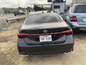 Toyota Avalon 2019 Black