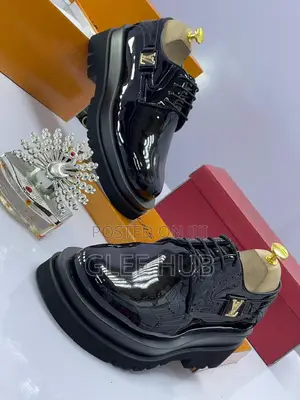 Louis Vuitton Laced Bold Shoes