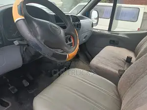 Ford Transit 2000 Grey