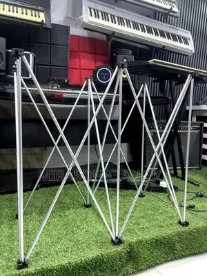 Dj Skeleton Professional Three Leg Stand