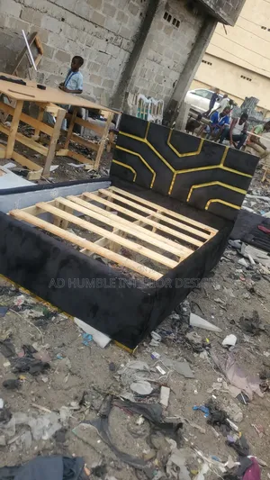 Black 4ft Padded Bedframe