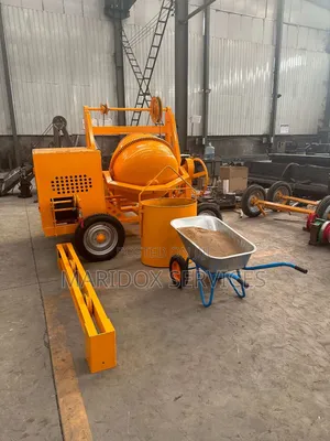 500l Concrete Mixer With Crane