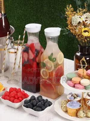 1pc Carafe Bottle Container