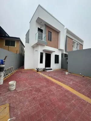 3bdrm Duplex in Ikeja for sale