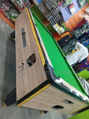 7ft Coin Operated Marble Snooker Board