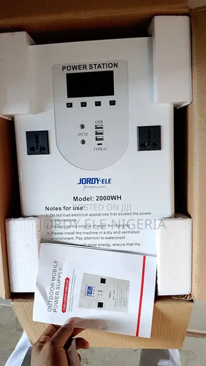 Jordy Ele Solar Generator 2000wh With 400watts Solar Panel.