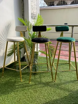 Bar Stool With 4 Legs