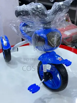 Universal Kids Tricycle