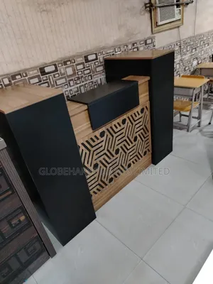 Luxury Office Receptionist High-Quality Table