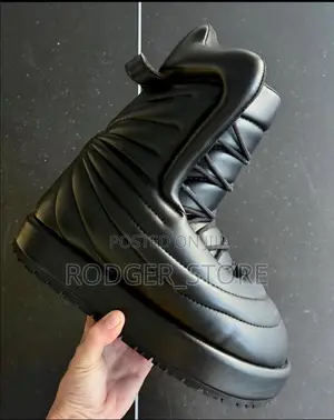 Neve Lunar Leather Boot