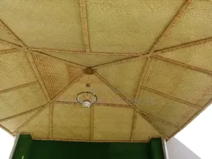 Bush Bar, Gazebo Hut
