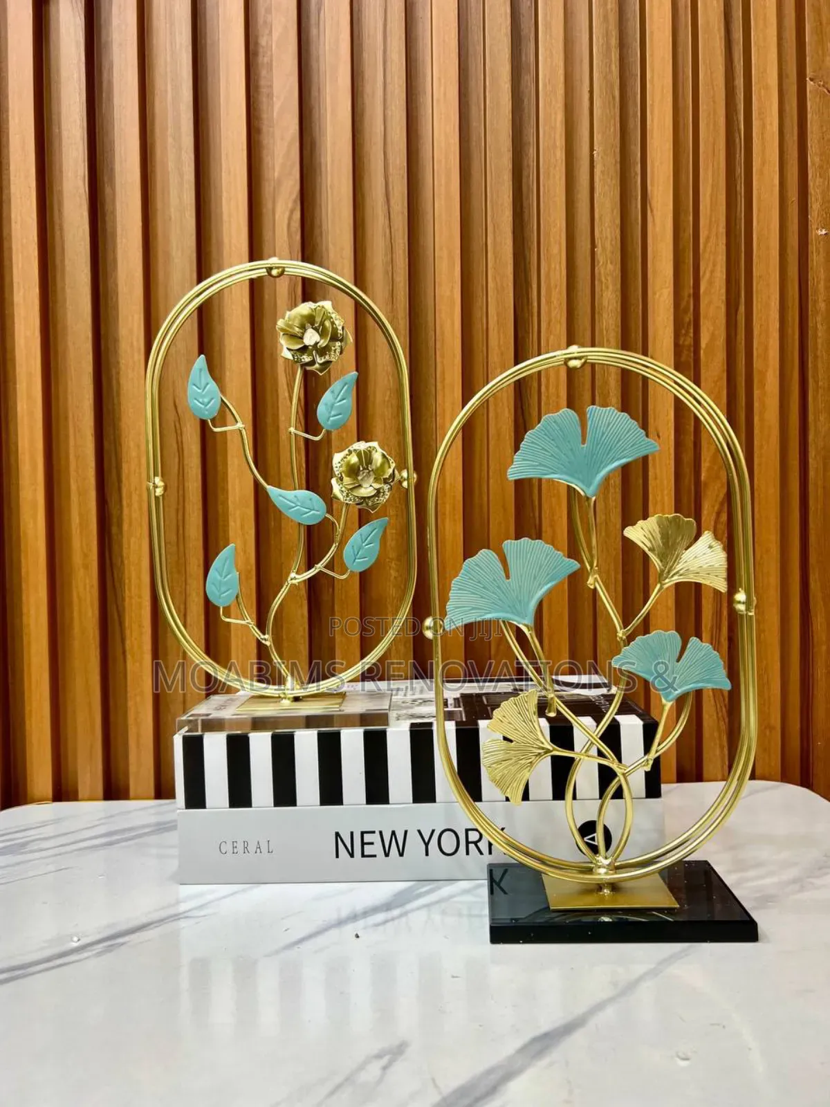 Decorative Rosey Stand