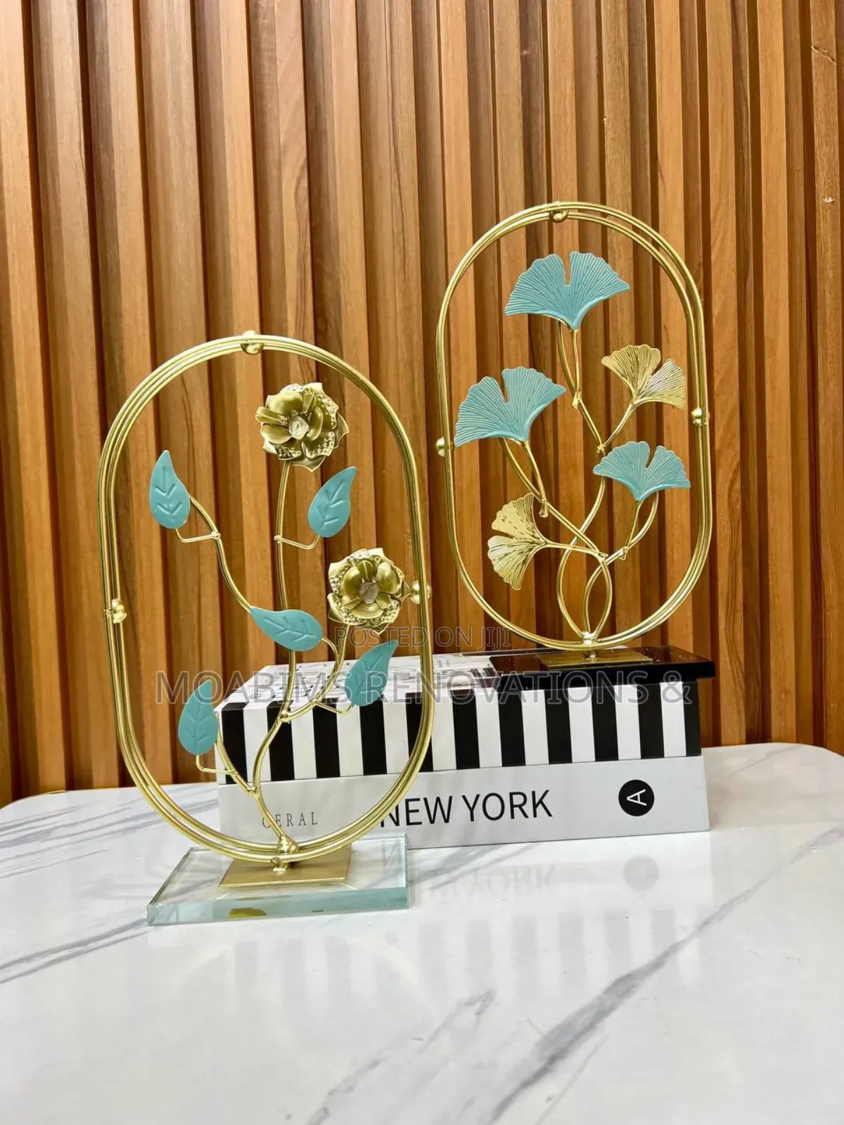 Decorative Rosey Stand