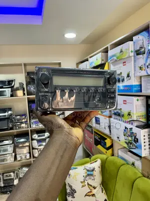 2002 Toyota Highlander Factory Radio Set