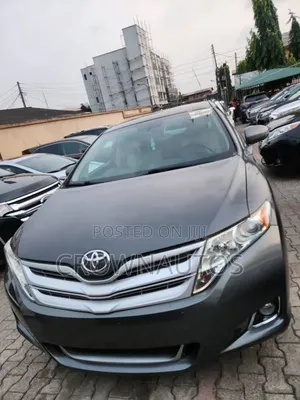 Toyota Venza AWD 2011 Gray