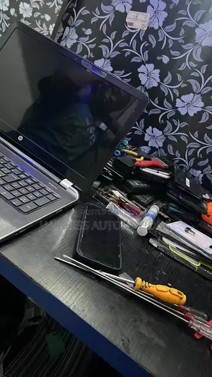 Laptop Engineer