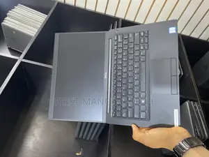 Laptop Dell Latitude 7390 8GB Intel Core i5 SSD 256GB