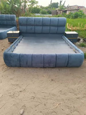 Quality Bubble 6x6ft Padded Bedframe With Two Sides Drawer