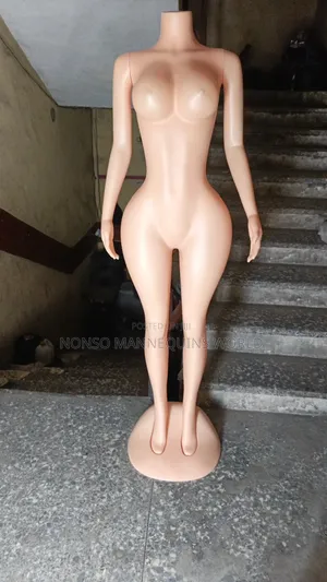 Big Bum Bum Headless Female Mannequin