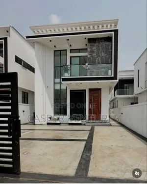 5bdrm Duplex in Chevron for sale