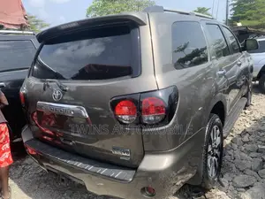 Toyota Sequoia 2015 Brown