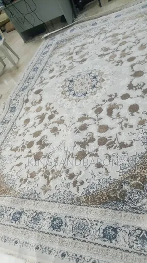 8*11ft Gold Cream Turkey Premium Quality Center Rug.7*10/5*7