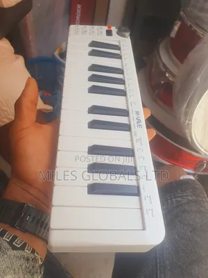 M-vave Studio Mini Keyboard