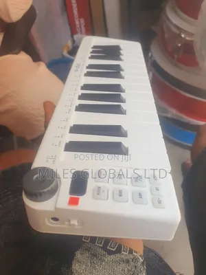 M-vave Studio Mini Keyboard