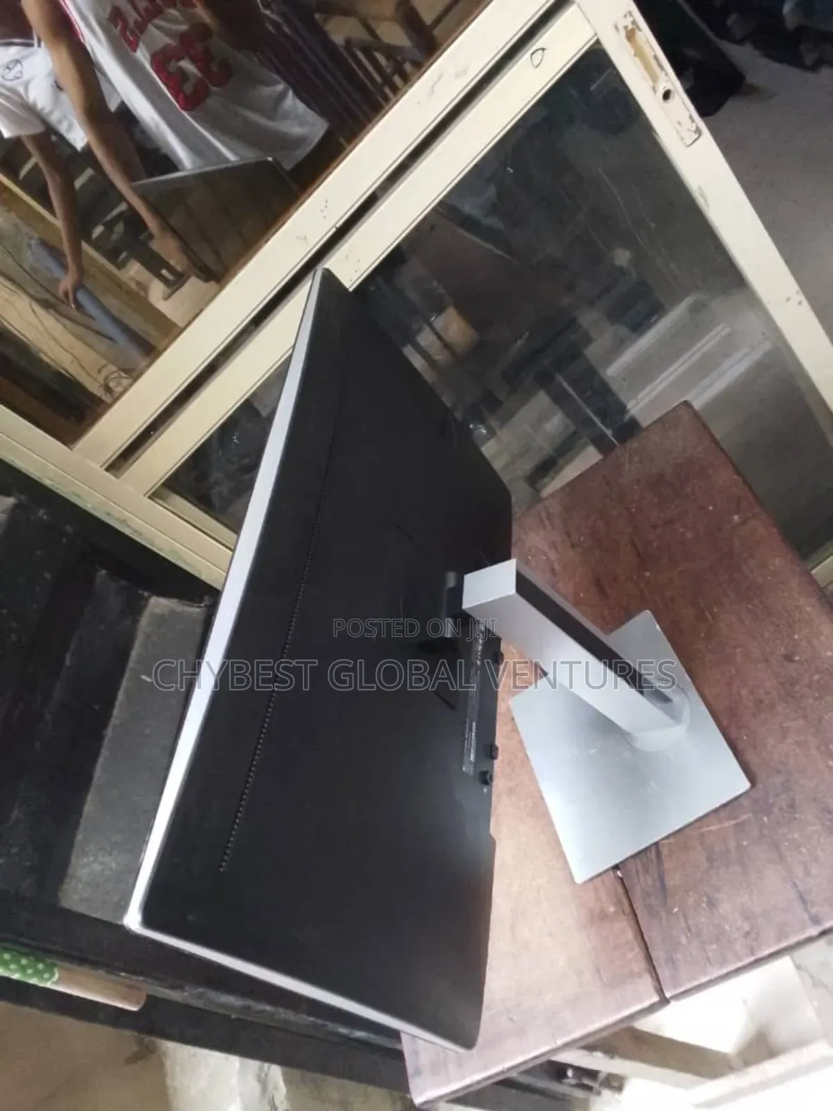 27 Inches Hp