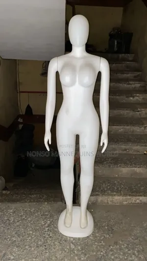 White Plastic Faceless Woman Mannequin