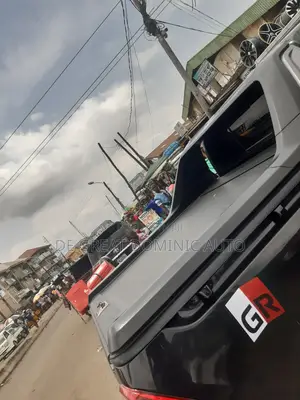 Rolling Boot Cover for Toyota Hilux