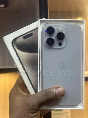 Apple iPhone 15 Pro 128 GB Silver