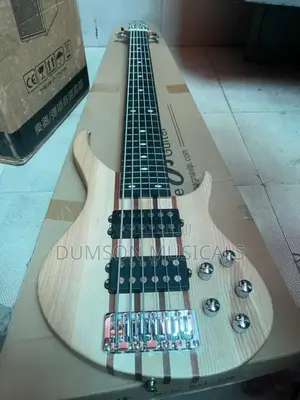 Magna Professional 6 Strings Active Guitar  