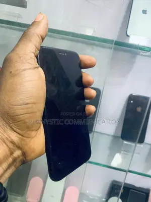 Apple iPhone XR 64 GB Black