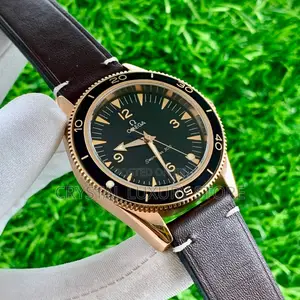 Omega Quality Luxury Men Genuine Leather Wristwatch